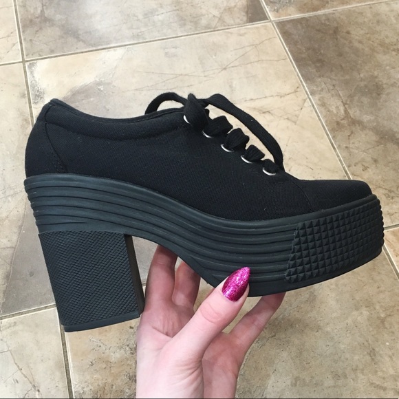 ⏰ Platform Jeffrey Campbell Mary Janes 7